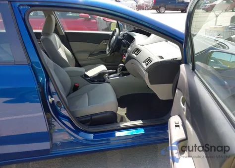 2014 Honda Civic Lx z USA, uszkodzony, nr VIN 19XFB2F5XEE054648